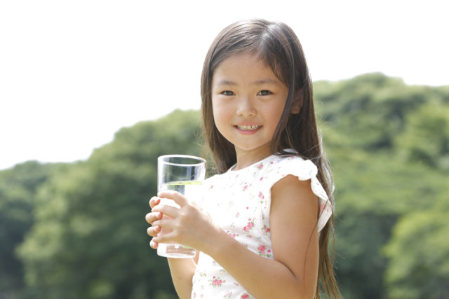 アルカリ性電解水は人体に安全、自然環境にエコ